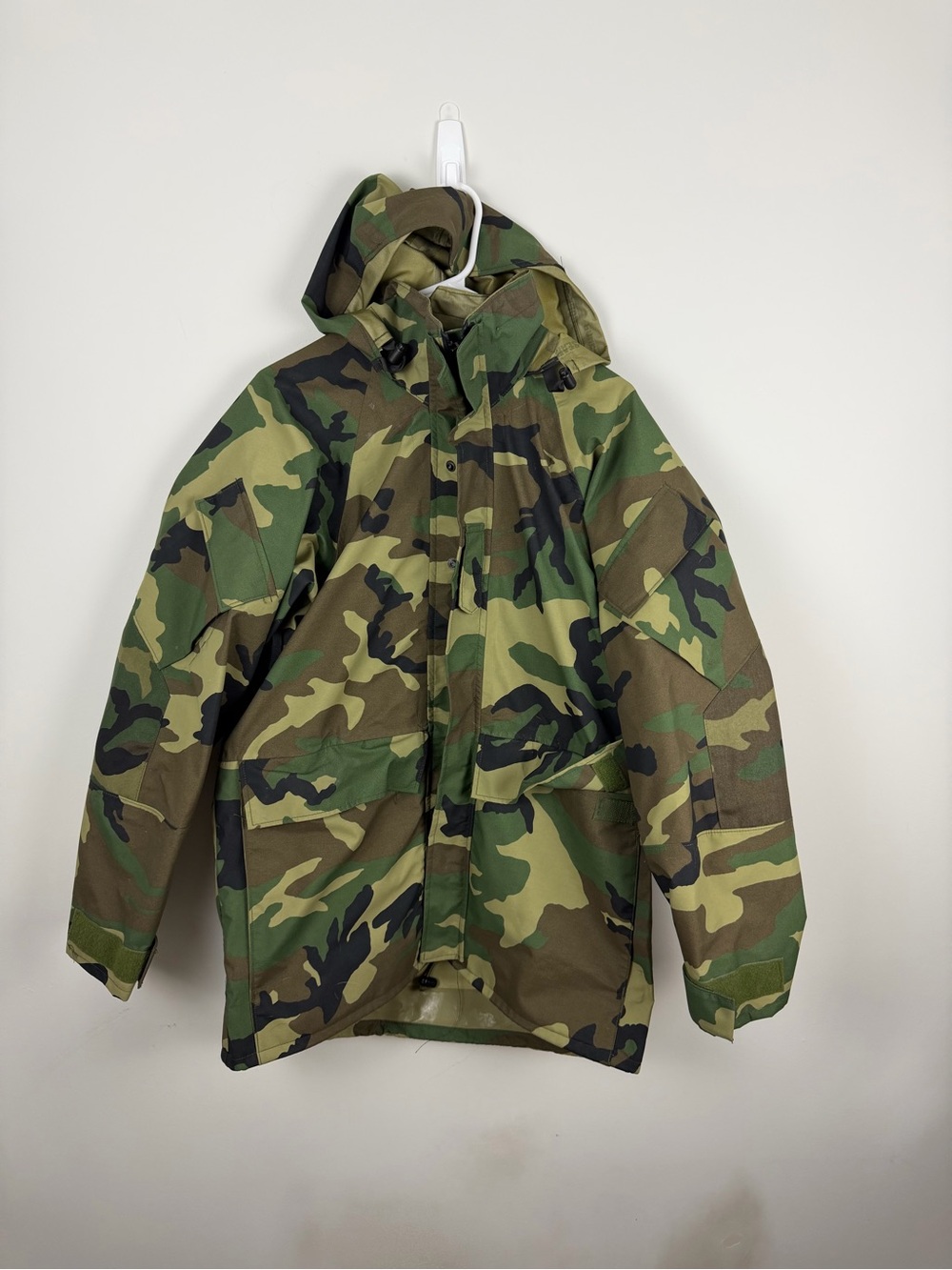 Men's Military-Style Camouflage Field Jacket with Hood - Green Camo